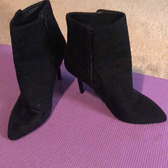 Black ankle boots - Picture 1 of 2